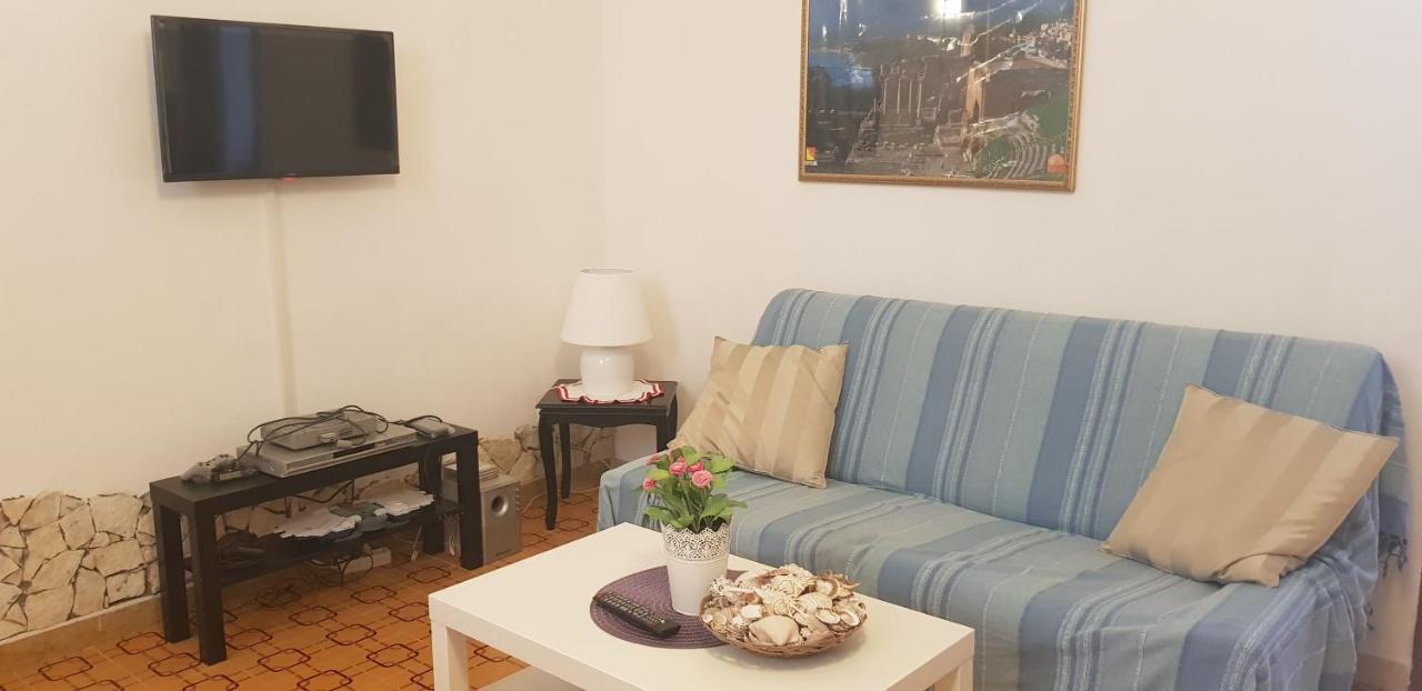 Appartamento Casa Capri Giardini Naxos Esterno foto
